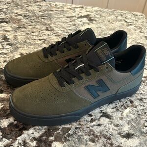 Men’s 9.5 New Balance 272’s BRAND NEW